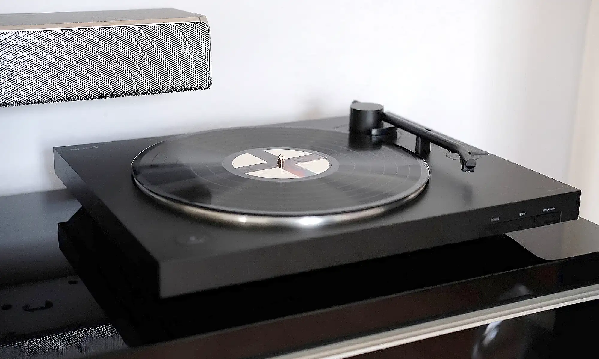 Sony PS-LX310BT виниловый проигрыватель дизайн