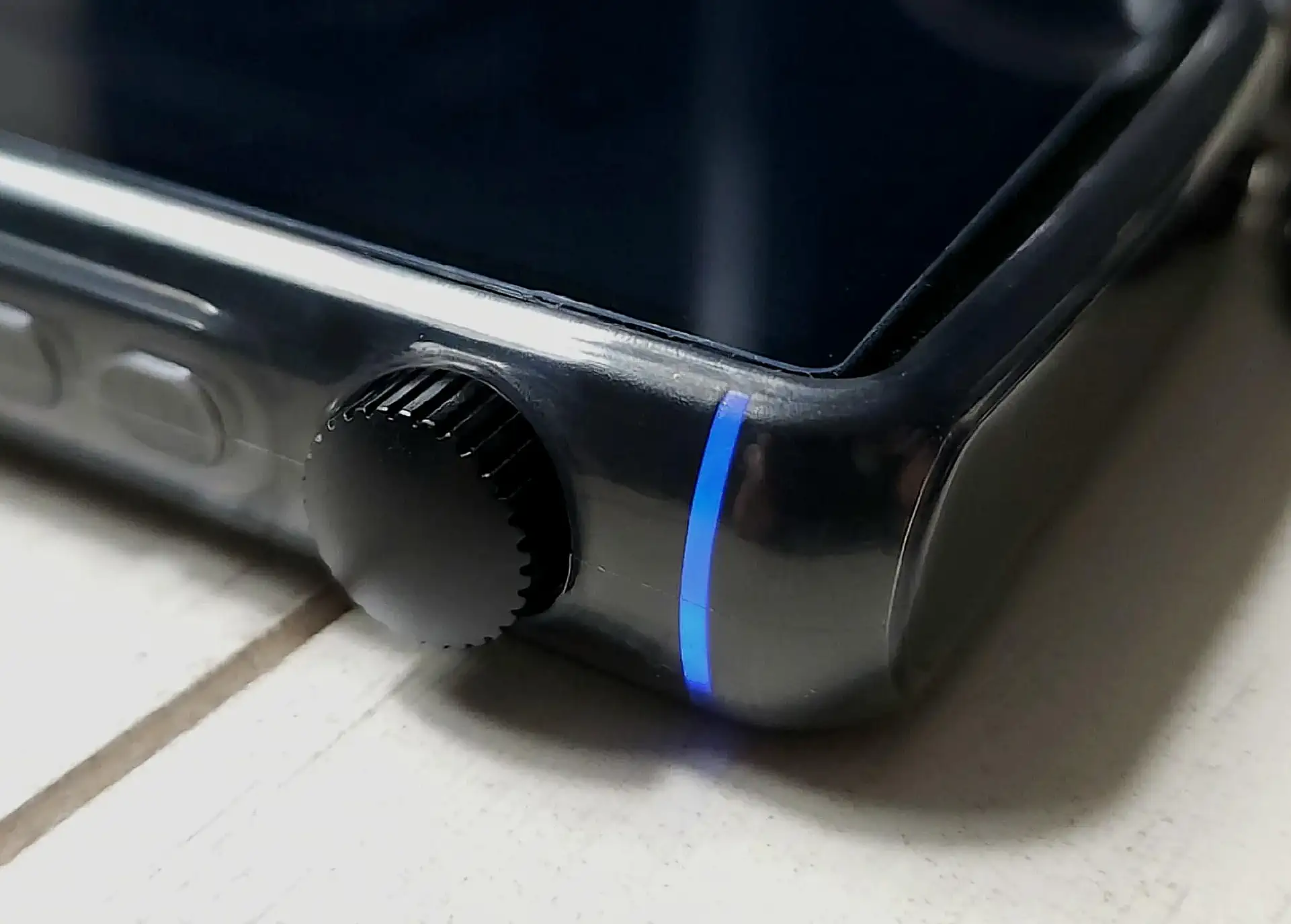 HiBy R3 II RGB индикатор