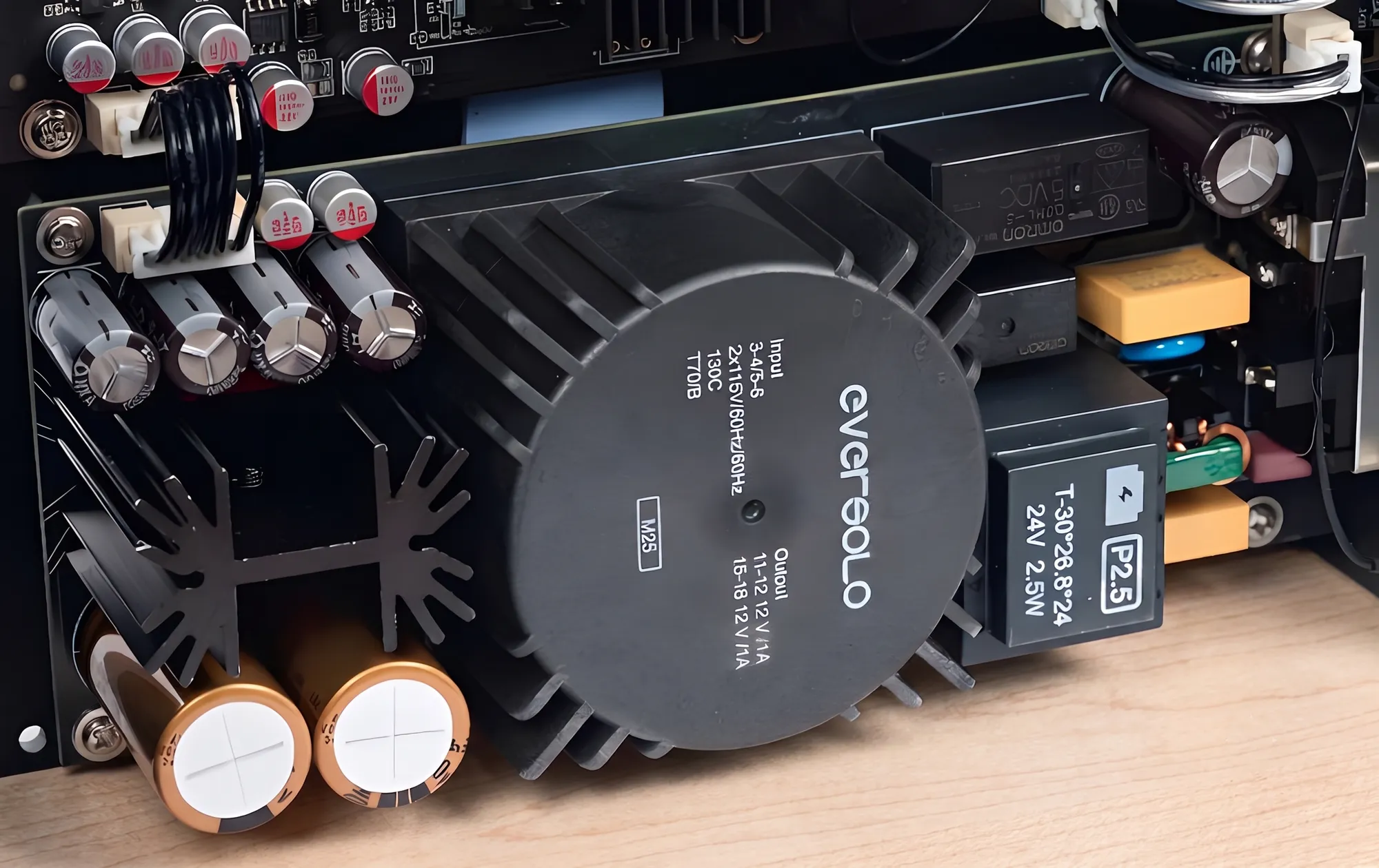 Линейный блок питания стримера EverSolo DMP-A6 Gen 2.