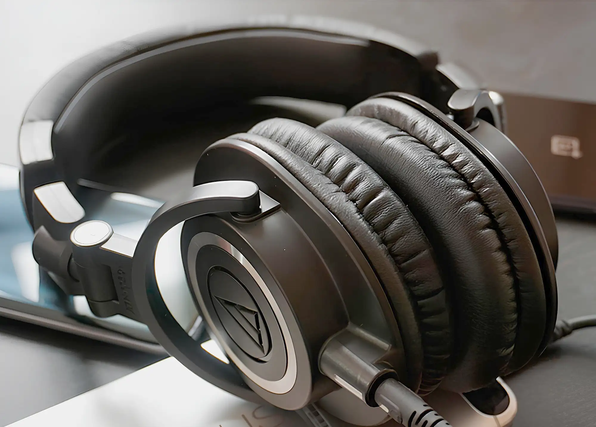 Audio-Technica ATH-M50x проводные полноразмерные наушники
