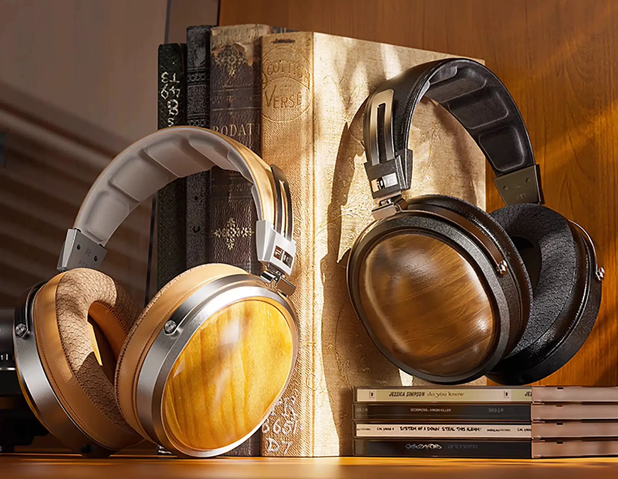 FiiO FT1 два варианта отделки: североамериканский чёрный орех и китайский бук